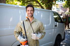 Best Outdoor Pest Control  in Warm Springs, OR